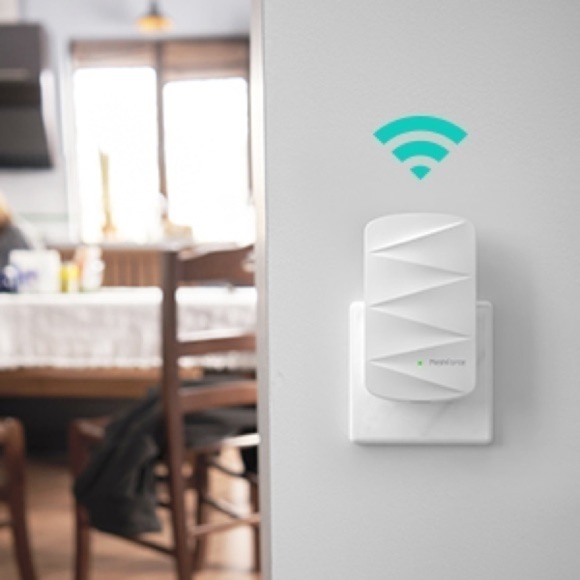 NWT MESHFORCE - M3 Dot Wall Plug WiFi Extender - Picture 12 of 13